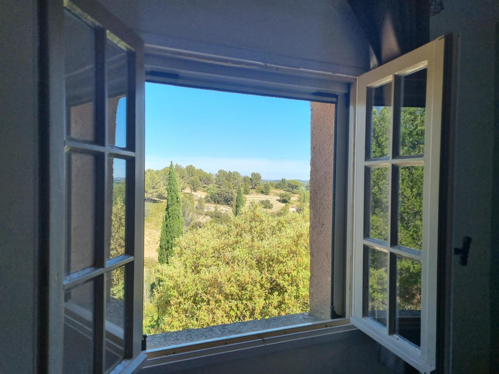 Les Garrigues De La Vallee Des Baux Paradou Kültér fotó