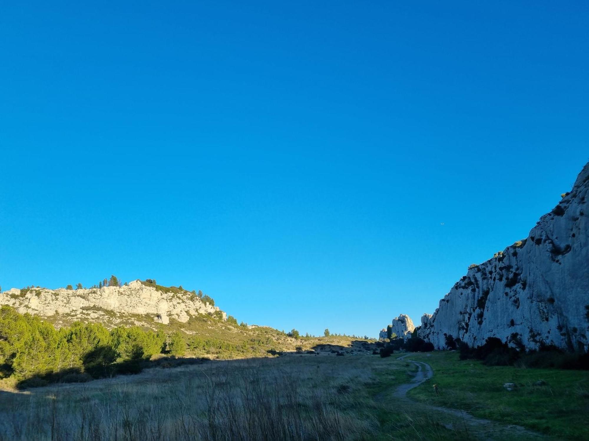 Les Garrigues De La Vallee Des Baux Paradou Kültér fotó