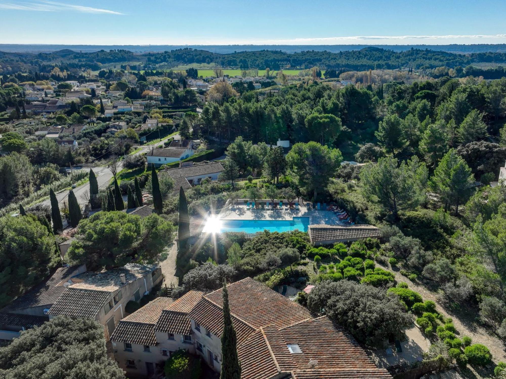 Les Garrigues De La Vallee Des Baux Paradou Kültér fotó