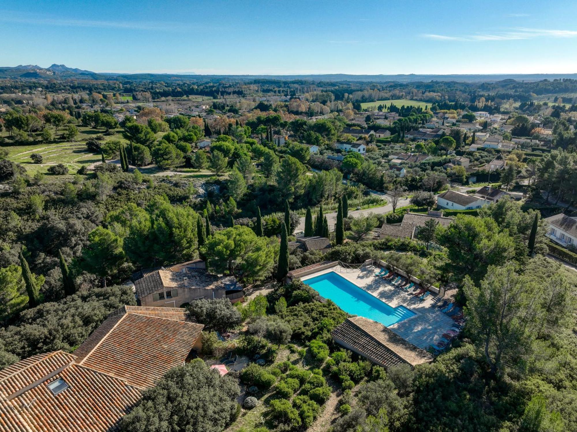 Les Garrigues De La Vallee Des Baux Paradou Kültér fotó